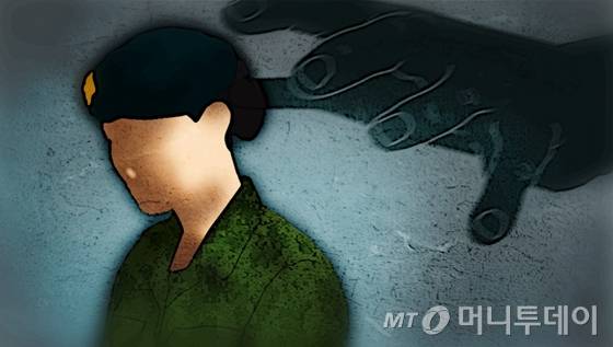 같은 부대에서 근무하던 선배 여군 장교와 그의 여동생을 추행해 재판에 넘겨진 전직 해병대 장교가 1심에서 선처를 받았다. /사진=임종철 디자인기자