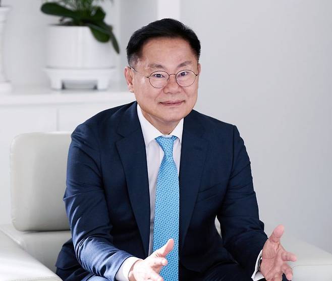 [칠곡=뉴시스] 인터뷰하는 김재욱 칠곡군수 (사진=칠곡군 제공) 2025.06.30 photo@newsis.com *재판매 및 DB 금지