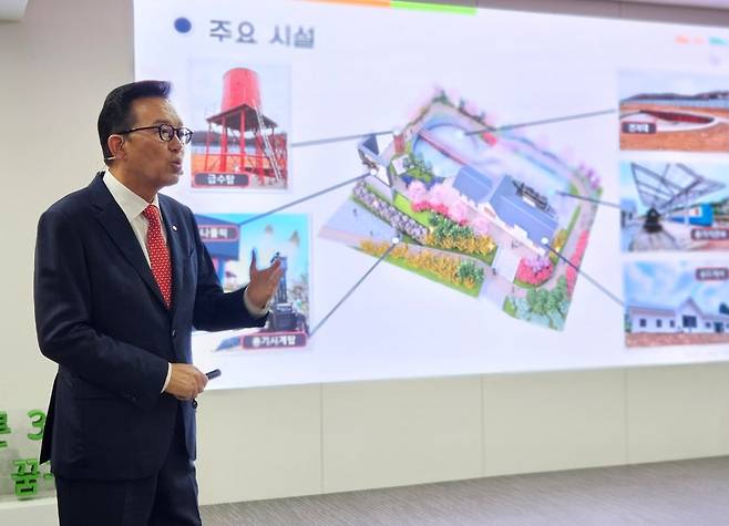 문화공원 조성 사업 관련 설명하는 이재호 연수구청장 [촬영 홍현기]