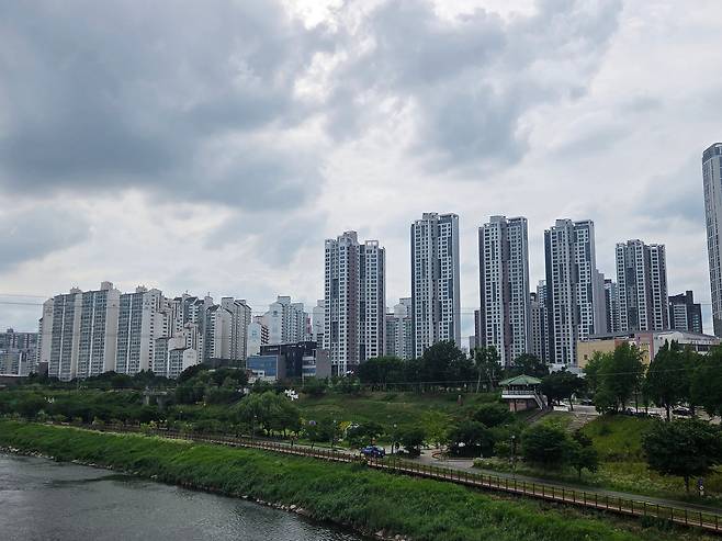 30일 오후 서울 성동구 아파트 단지 모습. /방재혁 기자