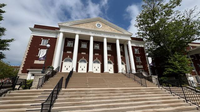 2년 전 애즈버리대 부흥의 현장이었던 휴즈 예배당 전경.