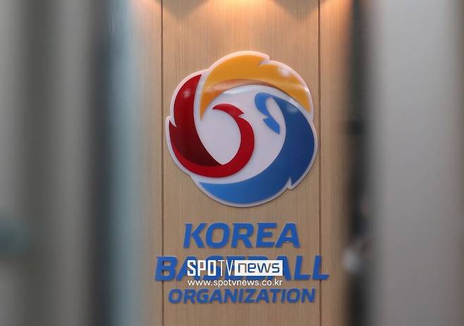 ▲ 최근 KBO 실행위원회에서는 샐러리캡 제도의 손질을 놓고 여러 방안이 논의되고 있다 ⓒ스포티비뉴스DB