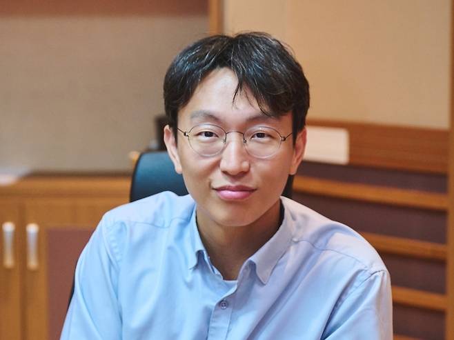 정희원 교수가 서울아산병원을 떠나 라디오 DJ에 도전한다. 사진| MBC