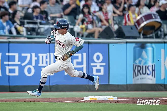 롯데 자이언츠 외야수 장두성이 1일 부산 사직야구장에서 열린 2025 신한 SOL Bank KBO리그 LG 트윈스와의 팀 간 6차전에 2번타자 겸 중견수로 선발출전했다. 지난 6월 13일 부상으로 1군 엔트리에서 말소된 뒤 18일 만에 돌아왔다. 사진 롯데 자이언츠