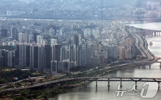 지난 19일 서울 스카이전망대에서 바라본 강남구 모습 (자료사진) /뉴스1 ⓒ News1 박세연 기자