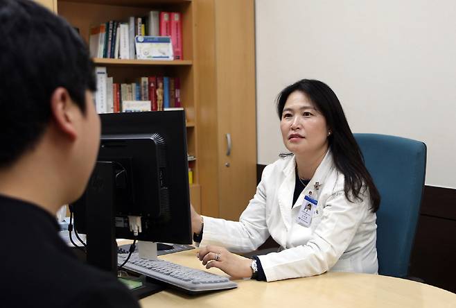 　◇공황장애에 대해 설명하고 있는 조아랑 교수. 사진제공=강동경희대병원