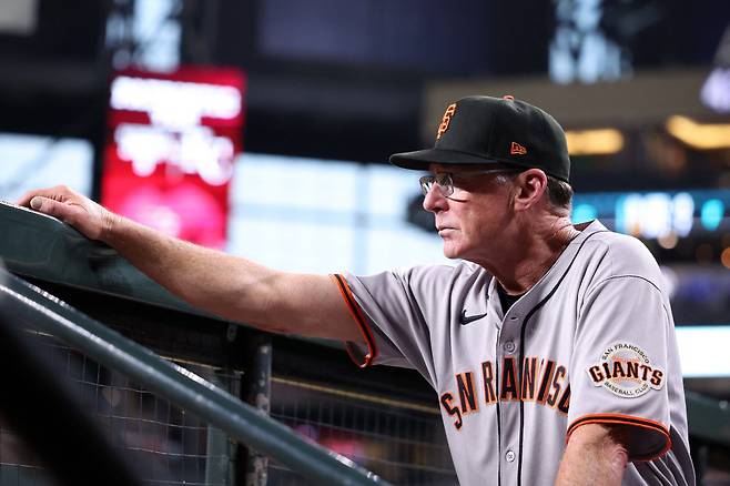 PHOENIX, ARIZONA - JUNE 30: Manager Bob Melvin #6 of the San Francisco Giants looks on during the fourth inning against the Arizona Diamondbacks at Chase Field on June 30, 2025 in Phoenix, Arizona.   Chris Coduto/Getty Images/AFP (Photo by Chris Coduto / GETTY IMAGES NORTH AMERICA / Getty Images via AFP)

<저작권자(c) 연합뉴스, 무단 전재-재배포, AI 학습 및 활용 금지>