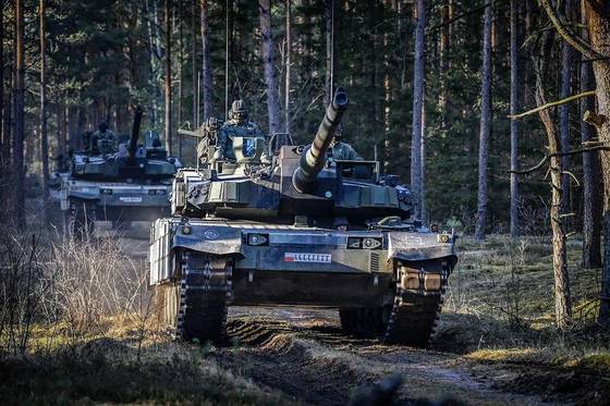 A Polish Army K2 Black Panther tank is seen in action during Dragon 24, a NATO ground forces exercise held in Poland in March 2024. [SCREEN CAPTURE]
