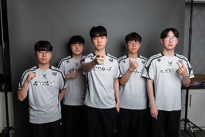 젠지 선수단. 라이엇게임즈 제공