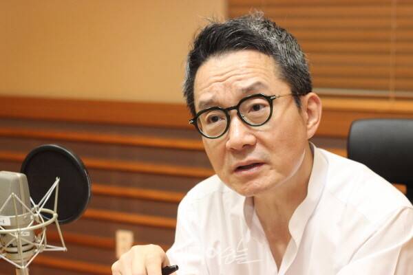 ▲ 지난달 30일 서울 상암동 MBC 사옥에서 미디어오늘과 인터뷰하고 있는 권순표 앵커. 사진=금준경 기자