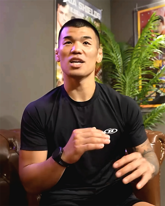 고석현이 2025년 6월 대한민국 24호 파이터로 데뷔하기에 앞서 UFC 코리아 인터뷰를 하고 있다. 사진=TKO