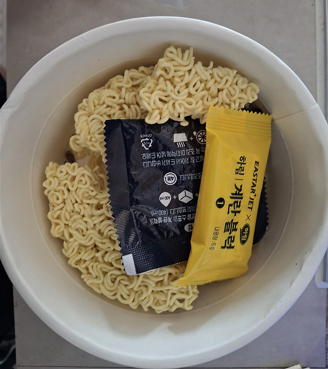 도쿠시마 라면 내용물 [김성우 기자]
