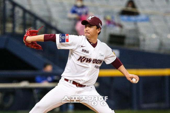 JTBC 야구 예능 ‘최강야구’의 새 시즌에 출연하는 오주원. 사진 스포츠경향DB