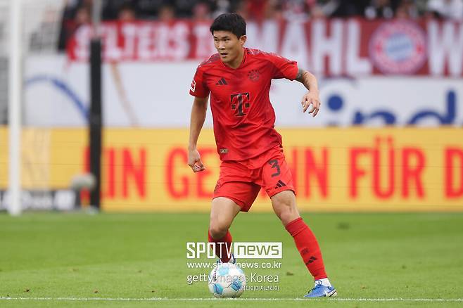 ▲ 키커는 "10월부터 이어진 아킬레스건 통증으로 고생했다. 그런데도 경기 출전을 강행했고, 경기력에 영향을 미쳤다"며 "시즌 막바지에는 결국 출전이 불가능했다"고 평가 기준을 충족하지 못했다는 인상을 줬다.