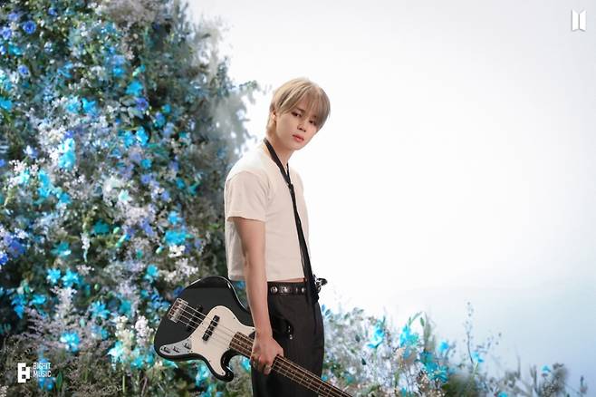 방탄소년단 지민, 스포티파이 개인 크레딧 70억 스트리밍 돌파..'막강 음원 파워'