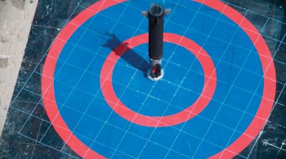 2021년 9월 15일 국방부가 ‘고위력 탄도미사일’ 시험발사 당시 목표물 타격 장면이라고 공개한 사진. 다만 당시 공개된 미사일은 현무-2인 것으로 알려졌다. 국방부 제공