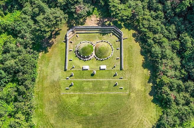 효릉 봉분 [사진/백승렬 기자]