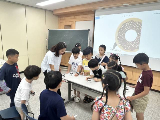 대구시교육청 산하 공공도서관에서는 여름방학을 맞아 유아, 초등학생, 학부모 등을 대상으로 총 53개의