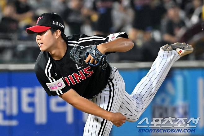 2일 부산 사직구장에서 열린 롯데 자이언츠와 LG 트윈스의 경기. LG 박시원이 역투하고 있다. 부산=박재만 기자 pjm@sportschosun.com/2025.07.02/