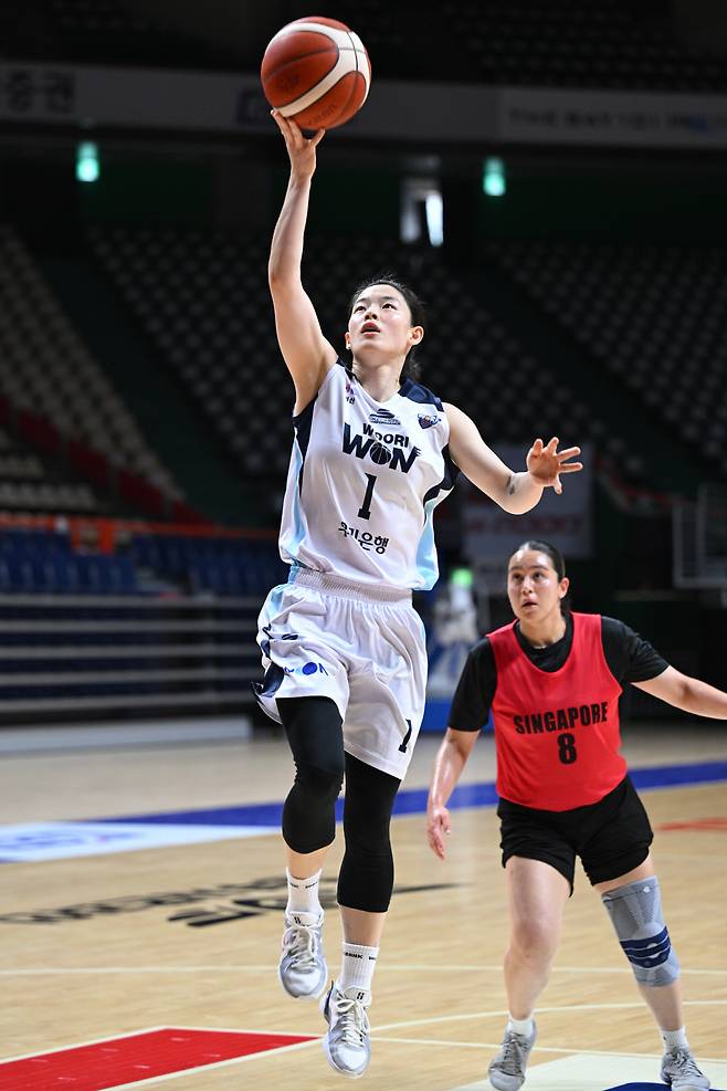 우리은행으로 이적한 강계리. 사진제공=WKBL