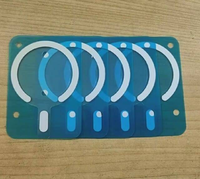 아이폰17 프로에 새로운 맥 세이프 디자인이 적용될 것이라는 전망이 나왔다. (사진=마진 부 웹 사이트)