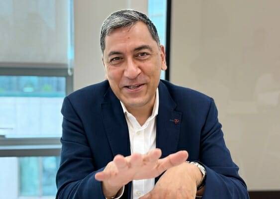 수미르 바티아 사장은 ”레노버는 CSP와 함께 중소기업을 위한 AI 구축도 돕고 있다”고 설명했다. (사진=지디넷코리아)