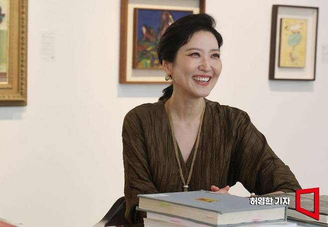 케이옥션 수석 경매사 손이천 이사가 서울 강남구 케이옥션 전시장에서 아시아경제와 인터뷰하고 있다. 허영한 기자