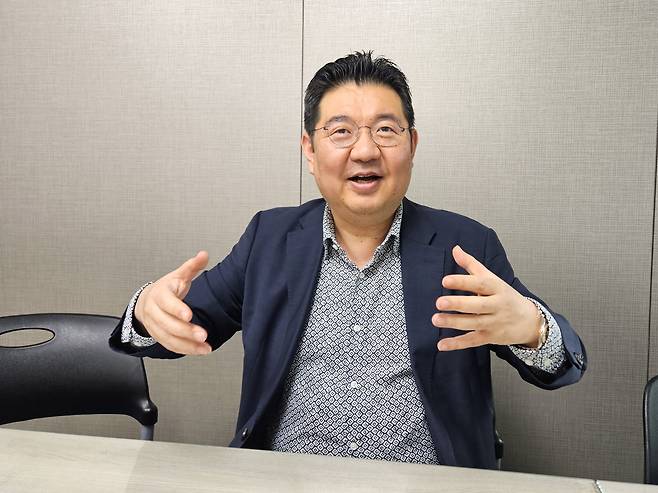 이상헌 iM증권 리서치센터 부장이 7월 1일 조선비즈와 인터뷰하고 있다. 이 부장은 상법 개정안에 대해 지배주주와 일반주주 사이의 이해상충을 줄이고 기업 지배구조를 정상화할 수 있는 기반을 마련했다고 평가했다./이병철 기자