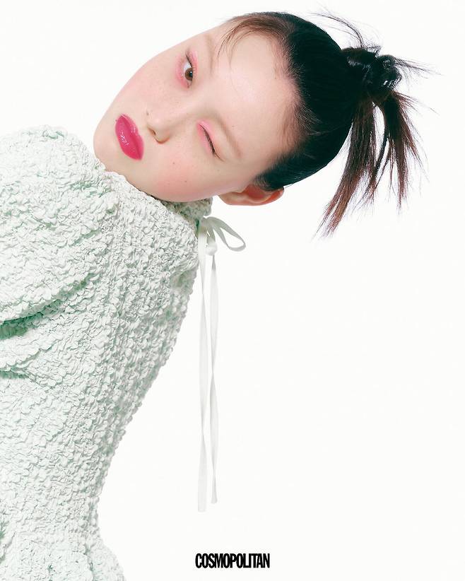 드레스 2백만원대 Cecilie Bahnsen.