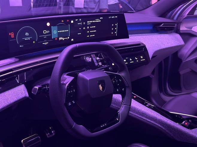 푸조 3008 인테리어 ⓒ데일리안 편은지 기자