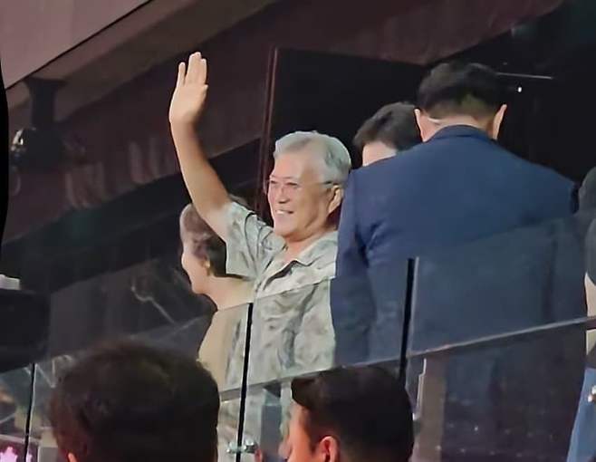 79e8827fb78a60f737e881e743856a37921c5668b8803b3db8b8cad843