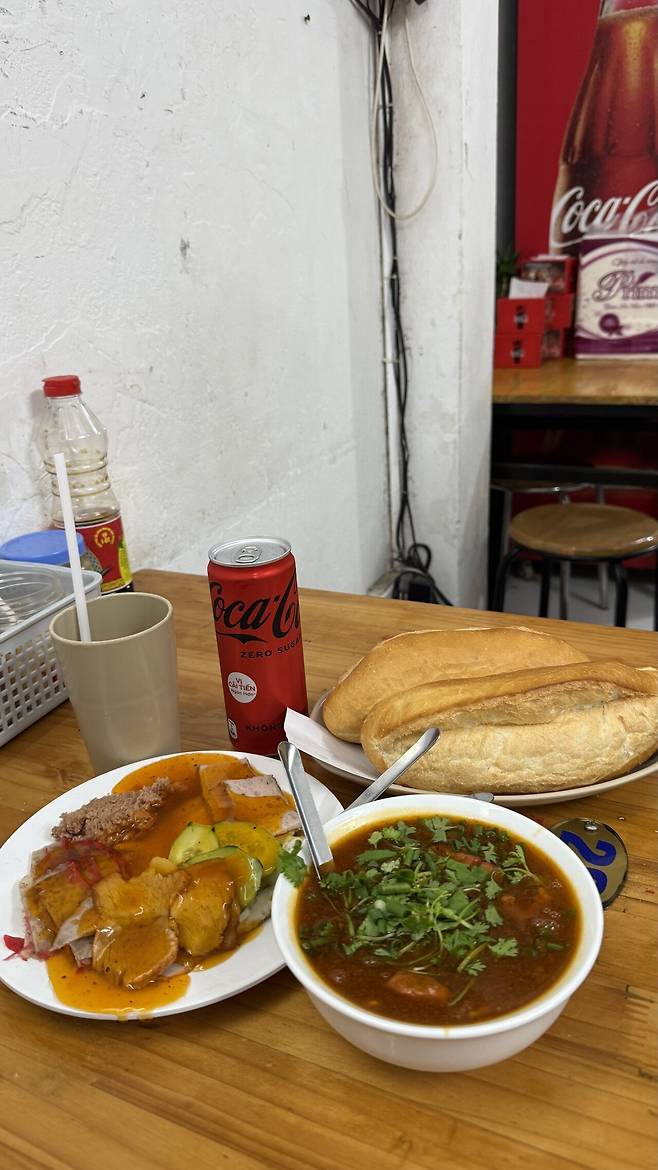 IMG_8823.jpeg 베트남가서 먹기만 하다가 온게 유머 1. (하노이)