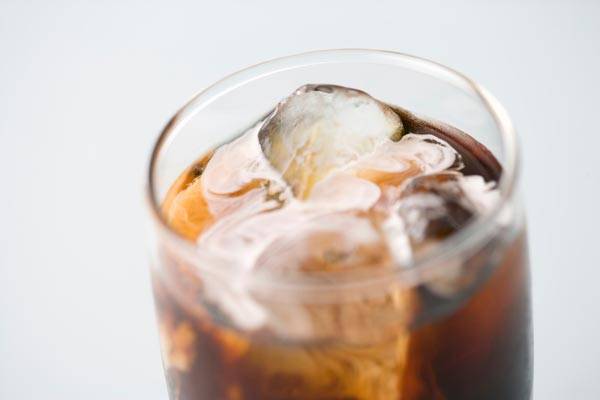 매일 커피 한 잔을 마시는 것이 요로결석 위험을 낮춘다는 연구결과가 나왔다./사진=클립아트코리아