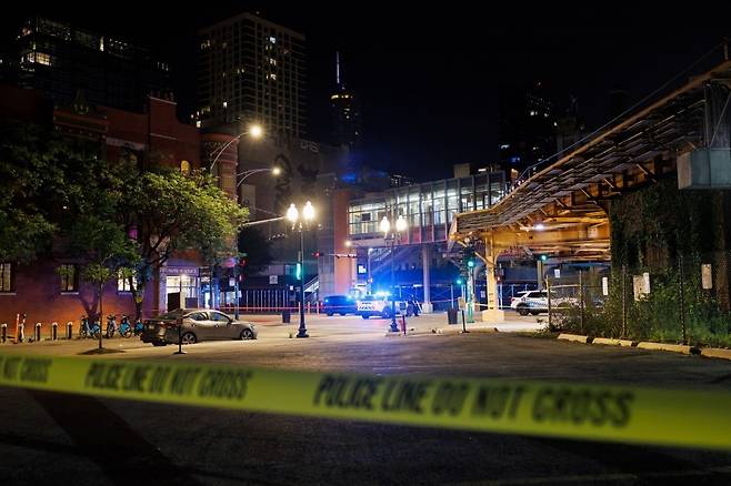 2일(현지시간) 시카고에서 발생한 총격 사건 현장. /사진=AP