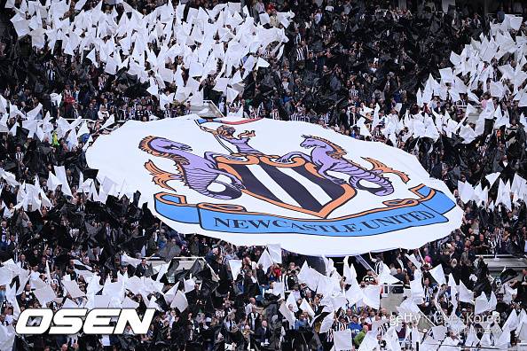 [사진] 지난 5월 욱일기 응원을 펼친 뉴캐슬 홈팬들 / ⓒGettyimages(무단전재 및 재배포 금지)