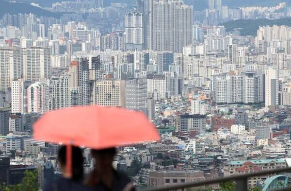 집값 상승의 진원지인 강남권에서 상승폭 둔화가 두드러졌다. 뉴시스