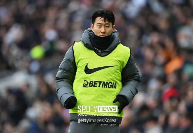 ▲ 손흥민의 이적설은 이제 미국으로도 번졌다. 손흥민을 원하는 클럽도 특정됐다. '더 보이 홋스퍼'는 로스앤젤레스 FC(LA FC)가 손흥민 영입에 나설 것으로 예측하며 "포스테코글루 감독이 미국메이저리그사커(MLS)로 향할 것으로 보인다. 포스테코글루 감독이 LA FC의 지휘봉을 잡으면 손흥민에게 러브콜을 보낼 것"이라고 새로운 정보를 전달해 눈길을 끈다.