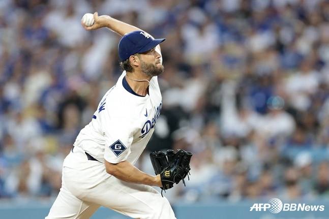 3일 화이트삭스전 선발 등판해 역투를 펼치는 커쇼. /AFPBBNews=뉴스1