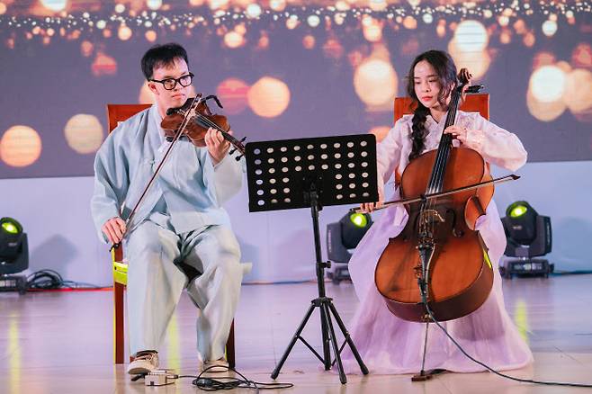 문체부가 베트남 후에외국어대학교와 협력해 개최한 ‘한국문화축제’ 모습(사진=문체부 제공).
