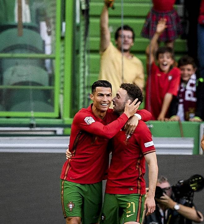 크리스티아누 호날두와 디오구 조타. 사진=AFPBB NEWS