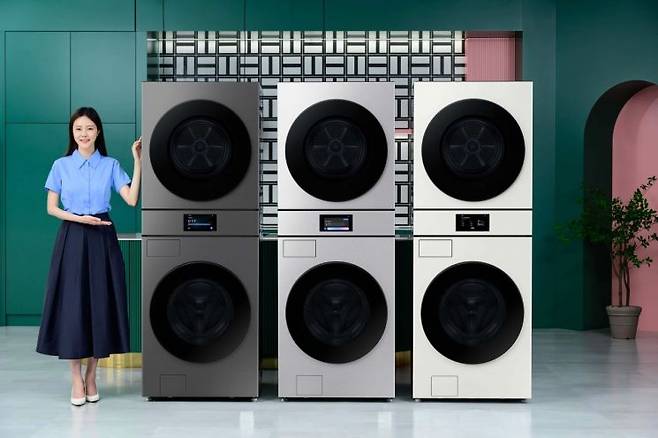 삼성전자 2025년형 상하 결합형 세탁기건조기 '비스포크 AI 원바디' 신제품. 삼성전자.