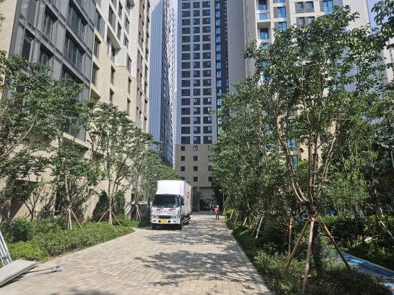 3일 입주장이 진행 중인 서울 서초구 잠원동 '메이플자이'. 사진=최가영 기자