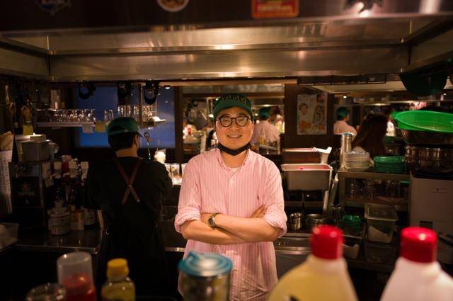 서울 중구 을지로 '실비바 파도'의 김현기 대표. 장준우 제공