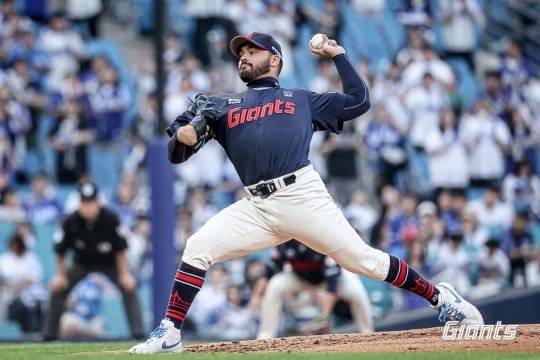 투구하는 롯데 감보아. 사진[연합뉴스]