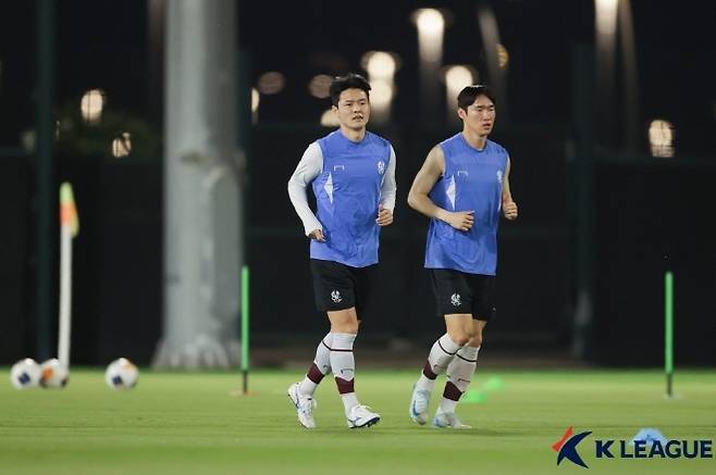 Ju Sejong (left). Photo = Korea Professional Football Federation