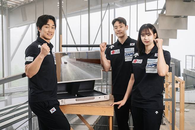 LG전자가 스켈레톤, 아이스하키 국가대표팀에 후원한 ‘LG 스탠바이미 고’. [LG 제공]