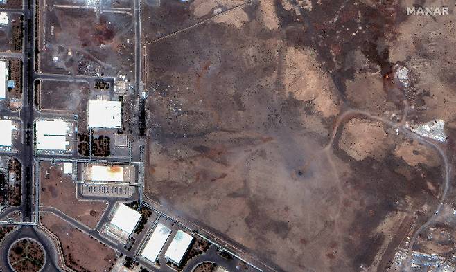 이란 나탄즈 핵시설을 찍은 막사(MAXAR)의 위성사진. 연합뉴스