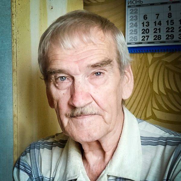 스타니슬라프 페트로프. 그의 영웅적 행보는 뒤늦게 언론 보도를 통해 알려졌다. 각종 인권상을 받고 UN 표창도 받았으나 겸손했다. 그는 말년에 언론 인터뷰에서 이렇게 말했다. "사람들이 저를 영웅이라고 하는데, 사실 조금 놀랍습니다. 한 번도 제가 그런 사람이라고 생각하지 않았거든요. 그저 제가 해야할 일을 했을 뿐입니다." 국제비영리단체PSR.