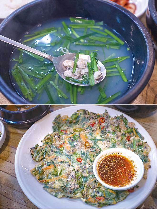 (위)김해에서 먹은 재첩국 (아래)재첩전