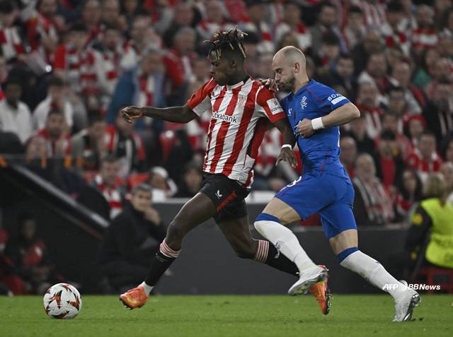 경기에 집중하는 니코 윌리엄스(왼쪽). /AFPBBNews=뉴스1